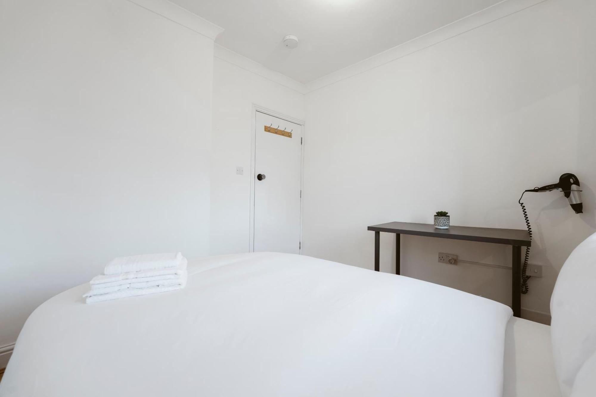 Stratford Double Rooms - 29 London Bagian luar foto