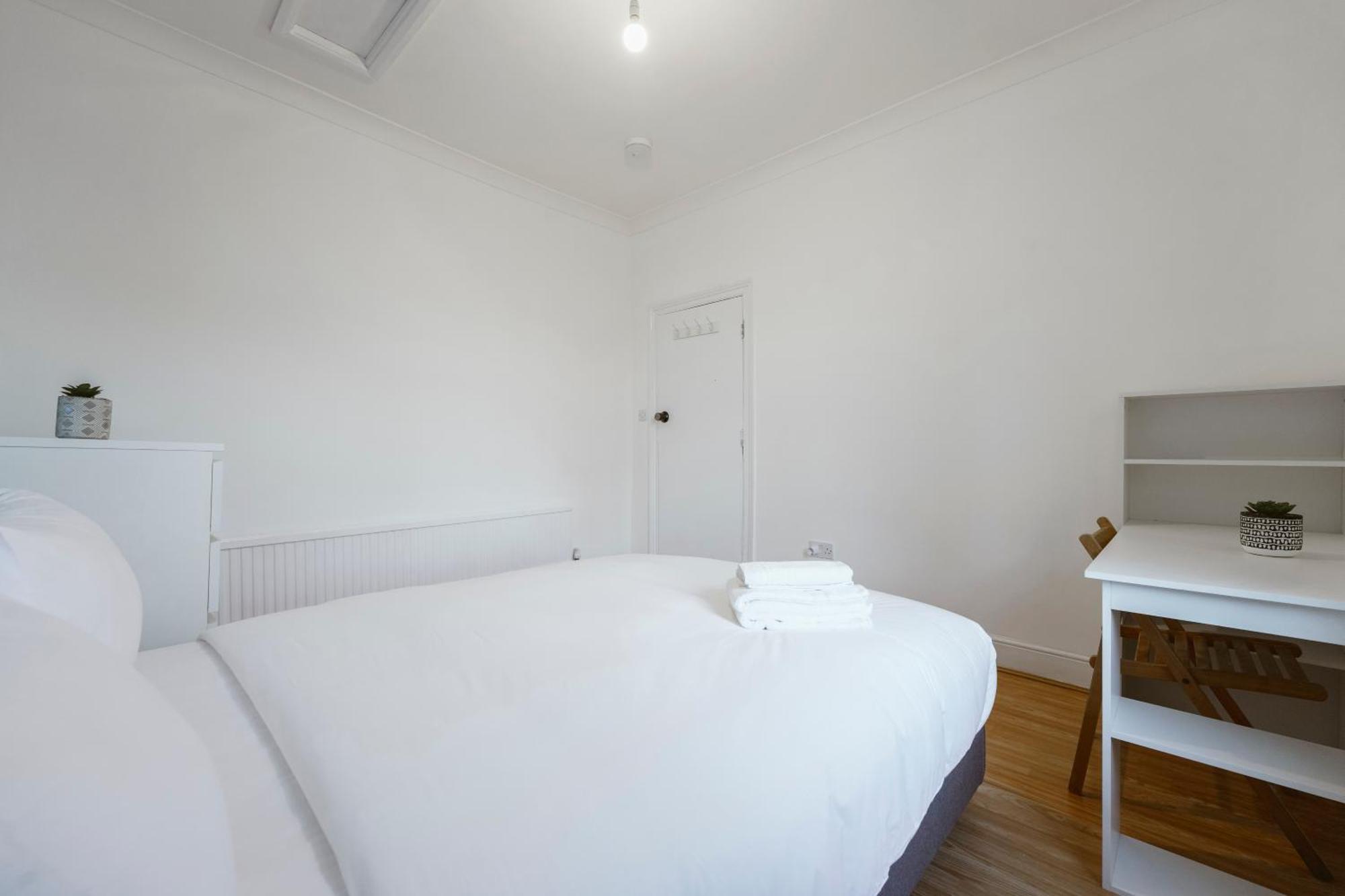 Stratford Double Rooms - 29 London Bagian luar foto